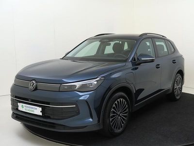 Blauw (metallic) Gebruikt 2024 VW Tiguan Edition SUV | € 44.750 (Super prijs)