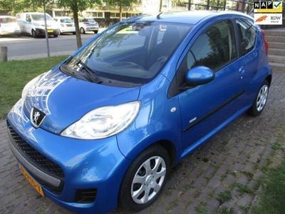 Blauw Gebruikt 2011 Peugeot 107 Hatchback | € 3.850 (Eerlijke prijs)