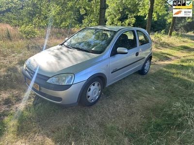 Grijs Gebruikt 2001 Opel Corsa Comfort Hatchback | € 2.150 (Duur)