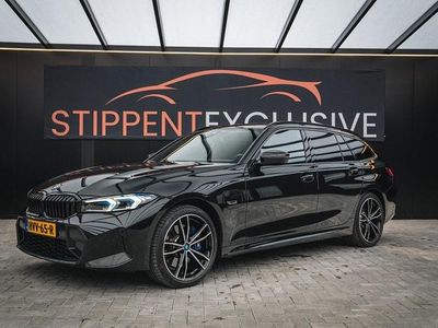 Zwart Gebruikt 2022 BMW 330 Comfort Edition Stationwagen | € 39.900 (Duur)