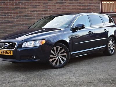 Blauw Gebruikt 2013 Volvo V70 Summum Stationwagen | € 10.949 (Goede deal)
