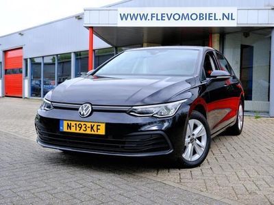 tweedehands VW Golf VIII 2.0 TDI Life Navi|Virtual Displ.|Lanewarn|LMV|Clima