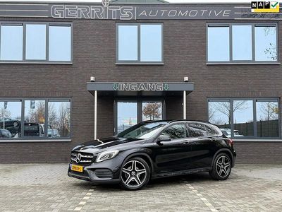 Zwart (metallic) Gebruikt 2019 Mercedes GLA180 Business SUV | € 20.950 (Duur)