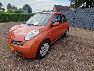 Oranje Gebruikt 2004 Nissan Micra Visia Hatchback | € 1.699
