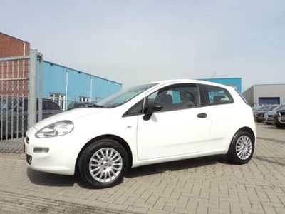 Wit Occasion 2012 Fiat Punto Pop Hatchback | € 4.450 (Eerlijke prijs)
