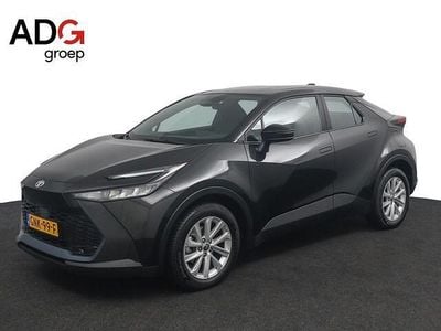 Zwart Occasion 2024 Toyota C-HR Active SUV | € 29.400 (Eerlijke prijs)