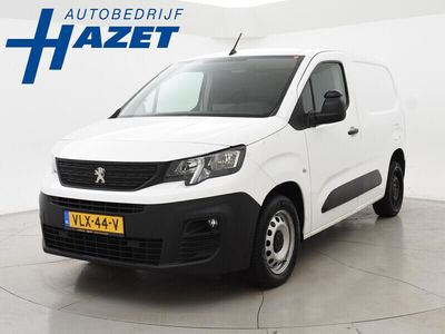 Wit Gebruikt 2021 Peugeot Partner Premium MPV | € 9.450 (Iets duurder)