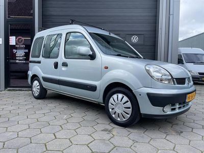 tweedehands Renault Kangoo 1.2-16V Authentique ( Bj 2004 ) - APK - Airco -