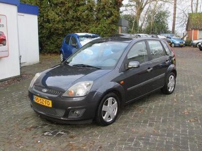 Occasion Ford Fiesta Futura 69 PK (50 kW) 2006 Grijs Hatchback