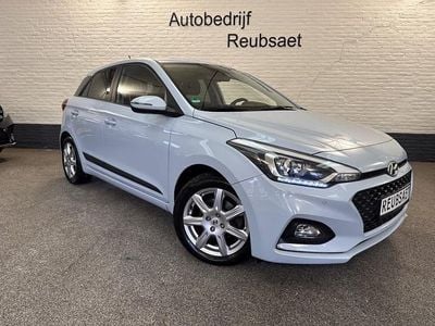 Wit (metallic) Occasion 2019 Hyundai i20 Hatchback | € 12.995 (Eerlijke prijs)