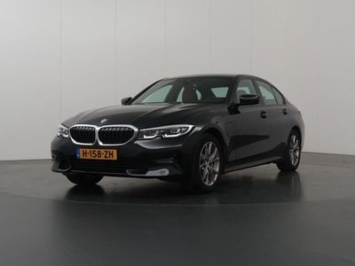 BMW 330e