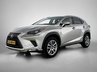 Grijs Gebruikt 2018 Lexus NX300h Luxury Line SUV | € 27.950 (Eerlijke prijs)