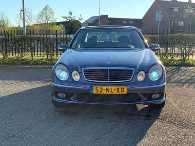 Mercedes E320