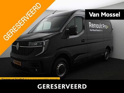 Noir nacré Occasion 2024 Renault Master Van | € 34.940 (Eerlijke prijs)