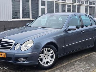 Blauw Occasion 2007 Mercedes E200 Avantgarde Sedan | € 4.999 (Eerlijke prijs)