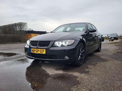 Zwart Occasion 2006 BMW 325 Executive Sedan | € 8.500 (Duur)