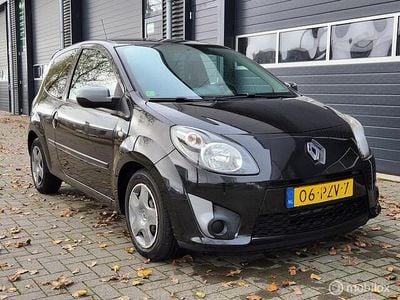 Zwart Gebruikt 2011 Renault Twingo Night&Day Hatchback | € 2.450 (Eerlijke prijs)