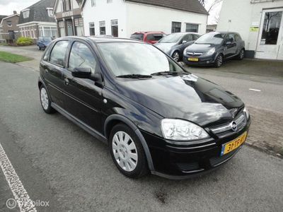 tweedehands Opel Corsa 1.2-16V Essentia