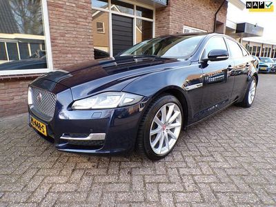Occasion Jaguar XJ Premium Luxury 301 PK (221 kW) 2017 Blauw Sedan
