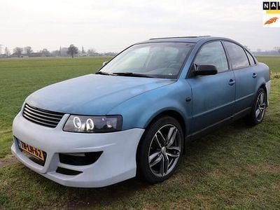 Groen Occasion 1998 VW Passat Comfortline Sedan | € 1.999 (Super prijs)