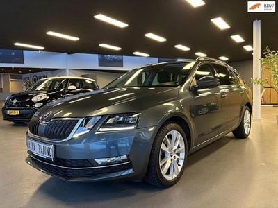 Grijs Occasion 2017 Skoda Octavia Business Line Stationwagen | € 14.950 (Eerlijke prijs)