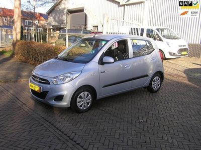 Grijs Gebruikt 2013 Hyundai i10 Hatchback | € 4.250 (Eerlijke prijs)