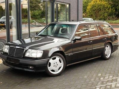 Zwart Occasion 1999 Mercedes E300 AMG Stationwagen | € 46.950