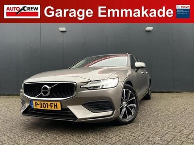 Grijs Gebruikt 2022 Volvo V60 Momentum Stationwagen | € 24.950 (Goede deal)