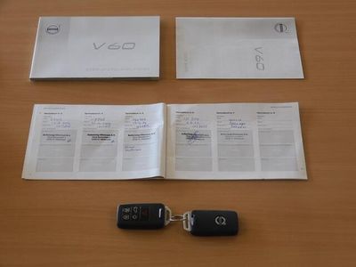tweedehands Volvo V60 2.0 D3 R-DESIGN BUSINESS