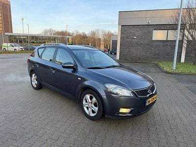 Grijs (metallic) Occasion 2012 Kia Ceed Plus Hatchback | € 2.450 (Super prijs)