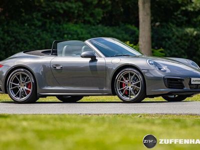 Porsche 911 Carrera 4S Cabriolet