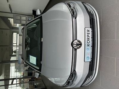 Zilver Gebruikt 2021 VW Golf VIII Life Stationwagen | € 30.886 (Duur)