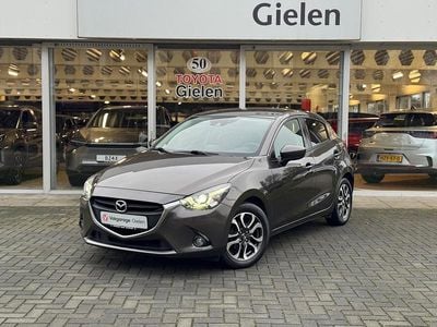 Grijs Gebruikt 2017 Mazda 2 Hatchback | € 10.900 (Eerlijke prijs)