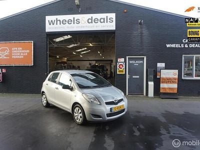 Grijs Gebruikt 2009 Toyota Yaris Hatchback | € 2.995 (Eerlijke prijs)