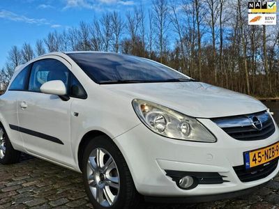 tweedehands Opel Corsa 1.2-16V Cosmo Automaat 2e eigenaar lage km cruis c