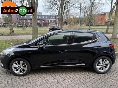 Zwart Occasion 2017 Renault Clio IV LIMITED Hatchback | € 9.995 (Eerlijke prijs)