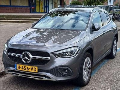 Grijs Occasion 2020 Mercedes 200 Stationwagen | € 32.500 (Duur)