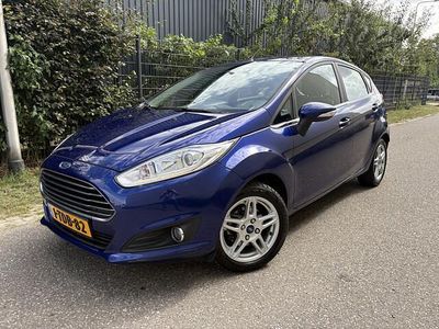 Blauw Gebruikt 2014 Ford Fiesta Titanium Hatchback | € 6.750 (Eerlijke prijs)