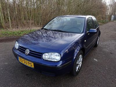 VW Golf IV