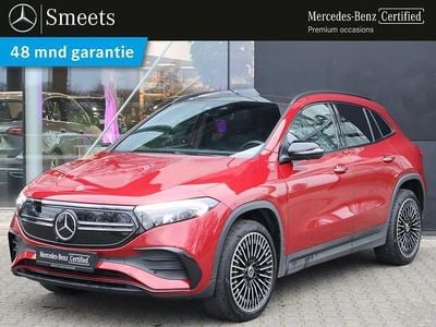 Rood (metallic) Gebruikt 2023 Mercedes EQA250+ AMG line SUV | € 36.888 (Eerlijke prijs)