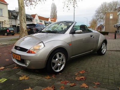 Grijs (metallic) Gebruikt 2004 Ford StreetKa Futura Cabriolet | € 3.685 (Duur)