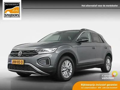 Grijs Gebruikt 2025 VW T-Roc Edition SUV | € 28.950 (Eerlijke prijs)