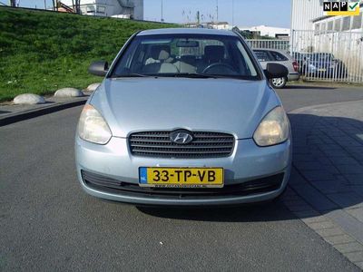 Blauw Gebruikt 2006 Hyundai Accent Dynamiq Sedan | € 1.999