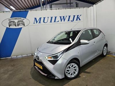 tweedehands Toyota Aygo 1.0 VVT-i x-play limited / Airco / CarPlay / NL Auto