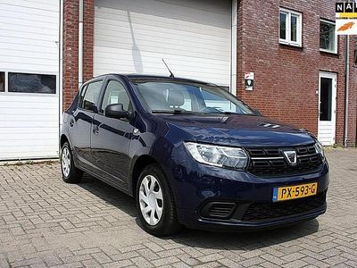 Blauw Gebruikt 2017 Dacia Sandero Ambiance Hatchback | € 4.550 (Iets duurder)