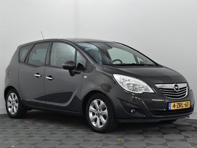 Grijs Occasion 2013 Opel Meriva Cosmo MPV | € 5.950 (Duur)