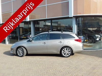 Toyota Auris Hybrid