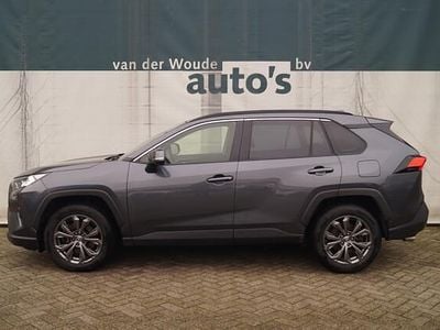 Grijs Gebruikt 2022 Toyota RAV4 Business Edition SUV | € 26.900 (Goede deal)