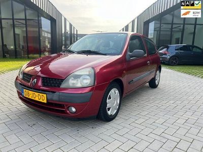 tweedehands Renault Clio II 1.2 Expression Elek Pakket Weinig Kms Nwe APK NAP NL Auto