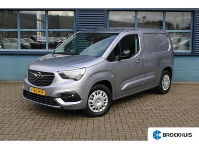 Grijs Gebruikt 2024 Opel Combo-e Life Van | € 20.772 (Iets duurder)